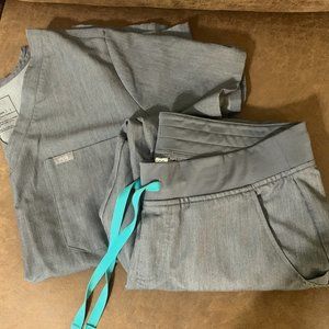 Catarina™ One-Pocket Scrub Top (L), and Zamora Jogger Scrub Pants (M petite)